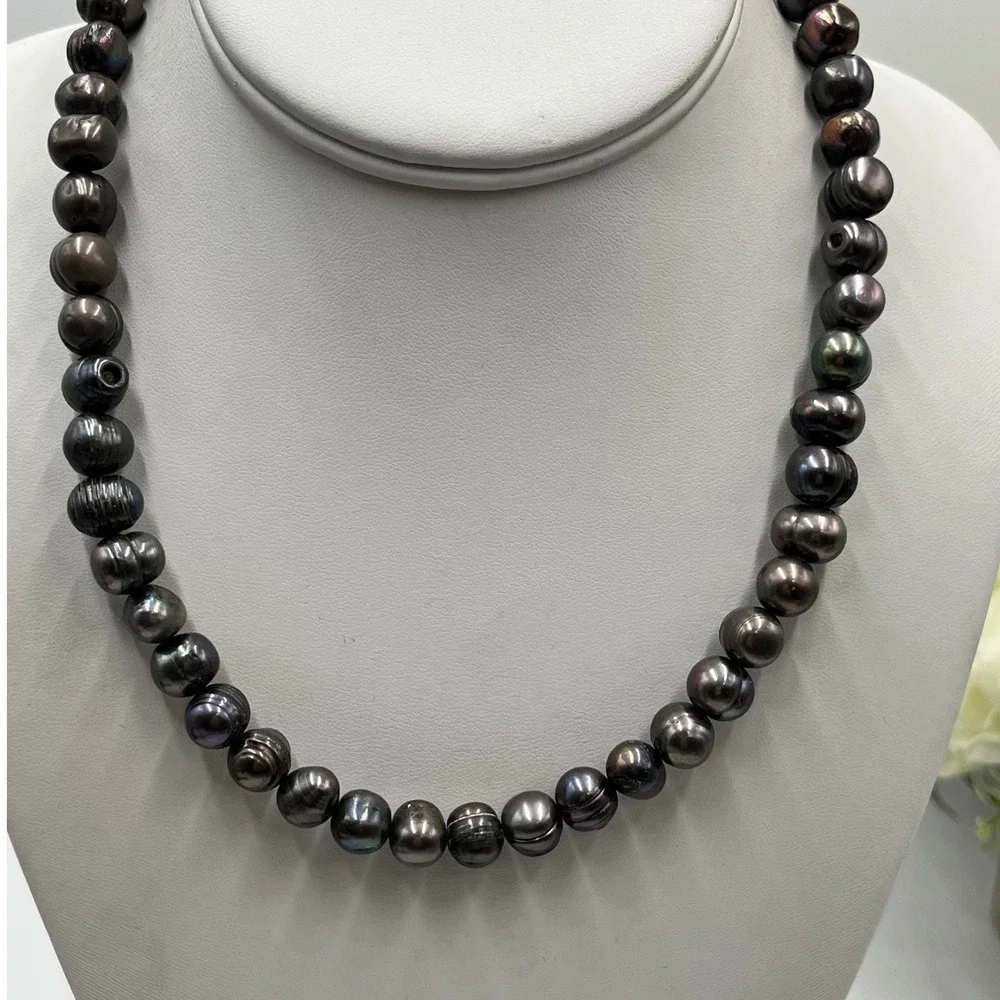 The Unbranded Brand these pearls